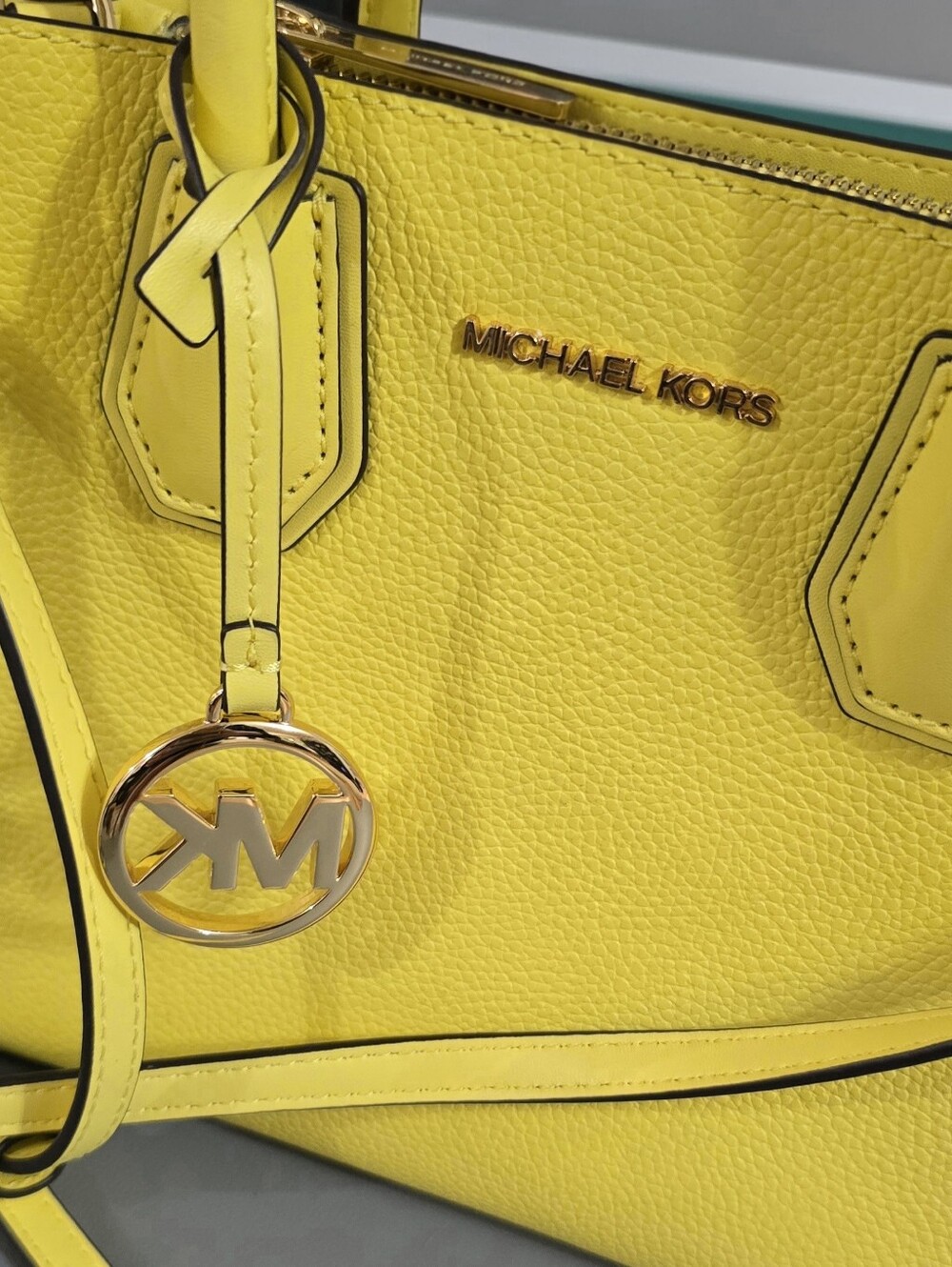 Micheal Kors Neon Yellow Leather Square Crossbody Handbag w/ Gold Hardware - Picture 2 of 7